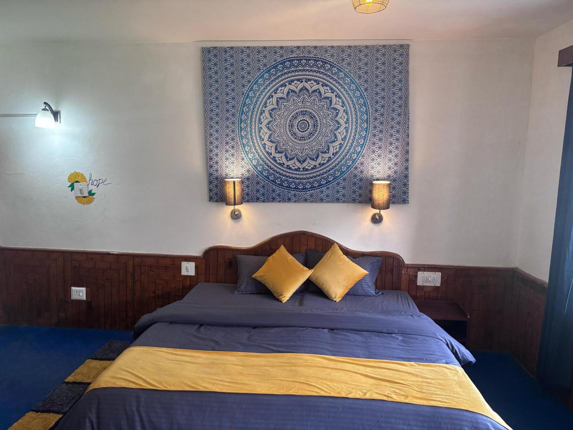 Basecamp Manali Hostel Phòng bức ảnh